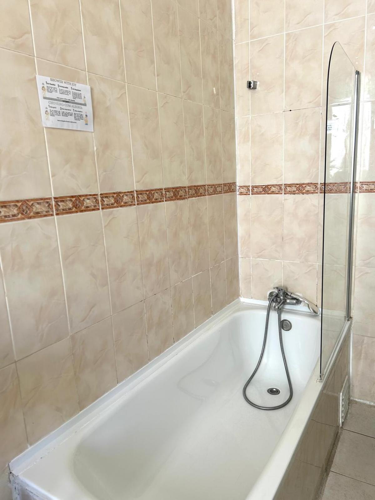 Casa de hóspedes In Palmira Shared For Surf Lovers Lisboa